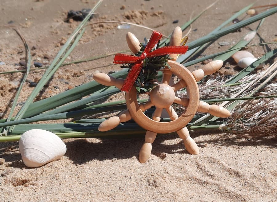 Nautical Ships Wheel with Wreath Christmas Ornament
